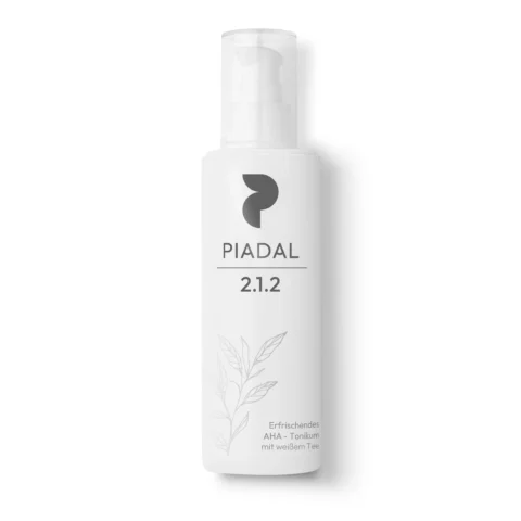 AHA Tonic mit Weißem Tee in Airless-Spender von Piadal Kosmetik